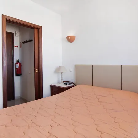 Apartment With Ocean View Portimao