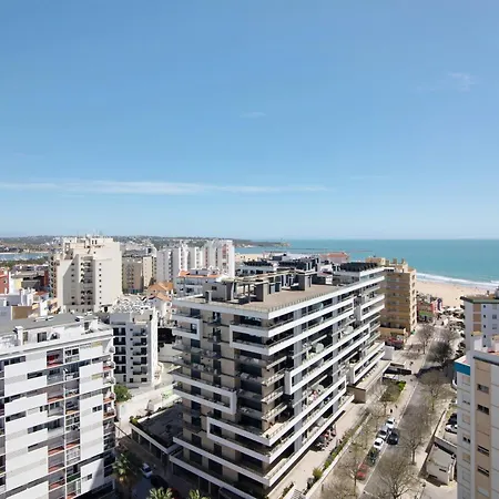 Apartment With Ocean View *